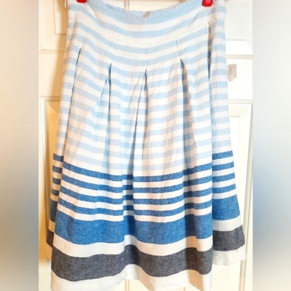 CHRISTOPHER & Banks Pleated Knee Length Skirt Size 6